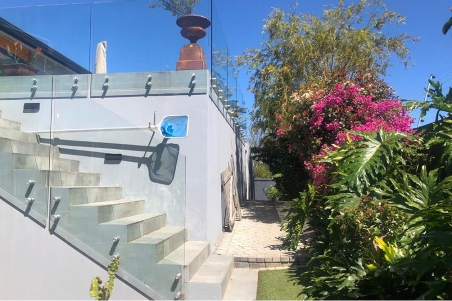 4 Bedroom Property for Sale in Heuwelkruin Western Cape
